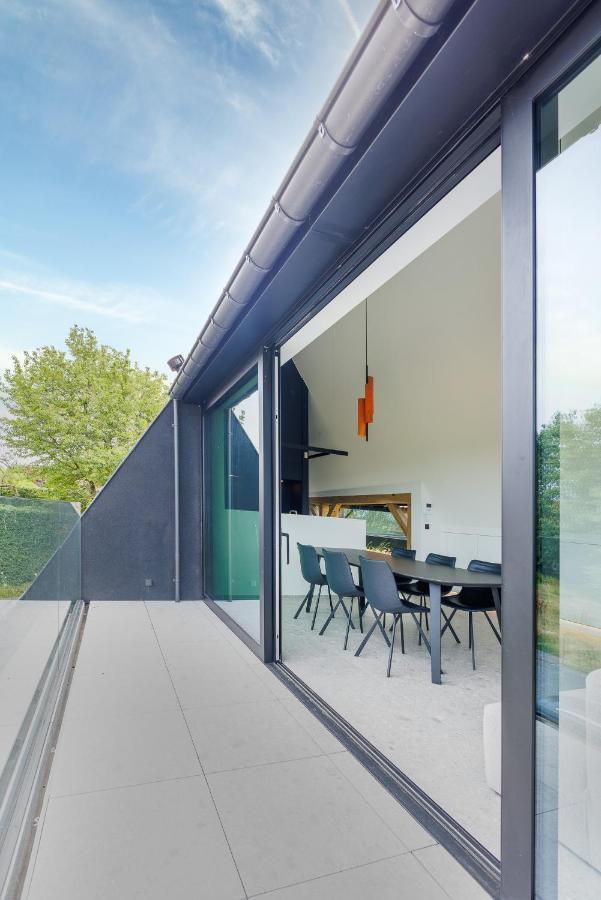 Apartment L'O Reine Of Budgetkamer The Box Sint-Pieters-Leeuw Exterior photo